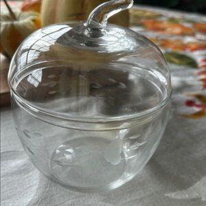 VTG Princess House Heritage Crystal Apple Box/Candy Dish  w/ Lid